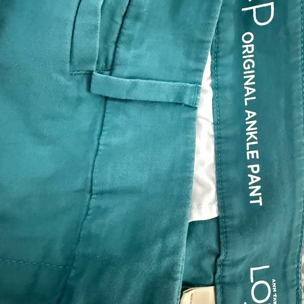LOFT Teal Capris - Picture 3 of 4